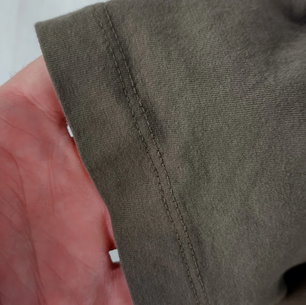 The North Face Men's Size Medium Big Bold Print Causal Shirt